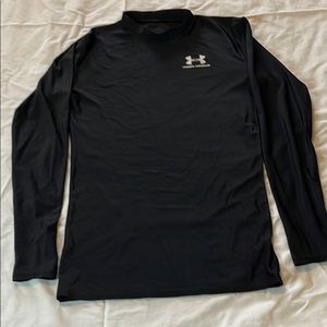 UNDER ARMOUR black long sleeve compression top